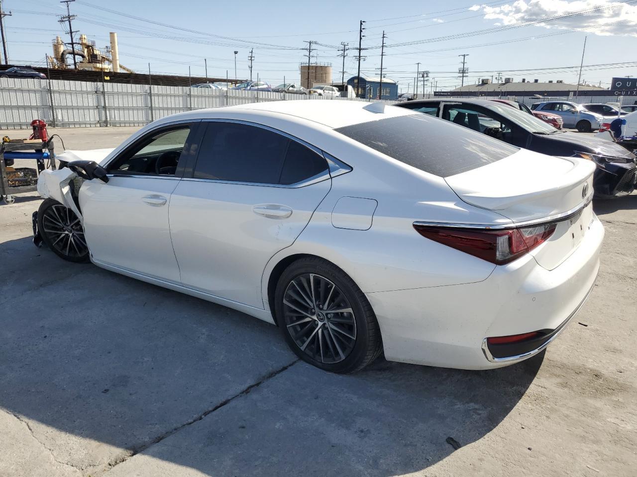 2022 LEXUS Es 300