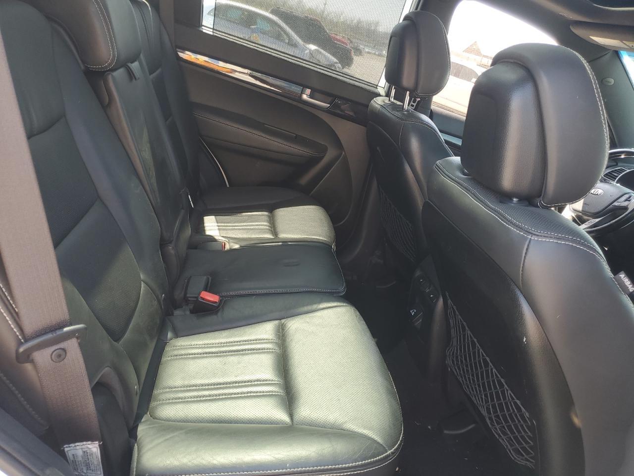 2014 KIA SORENTO
