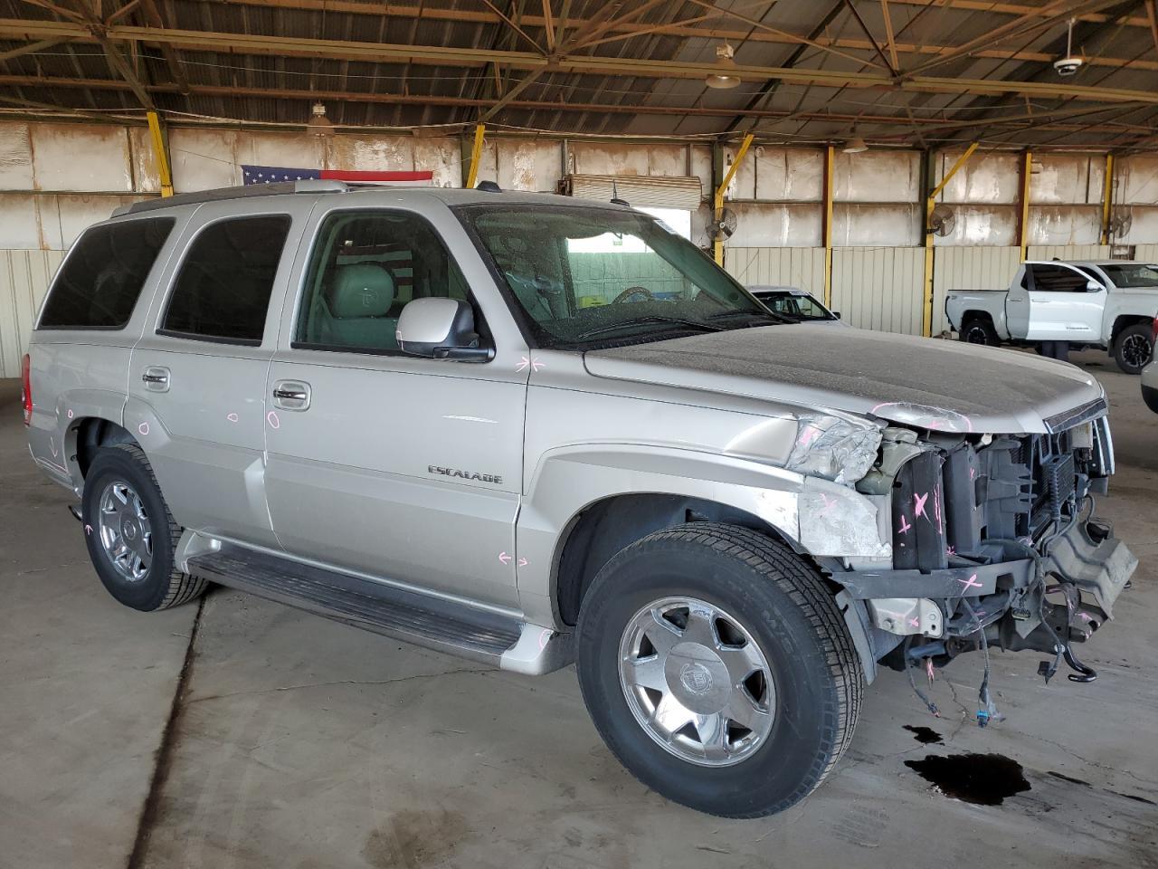 2004 CADILLAC ESCALADE