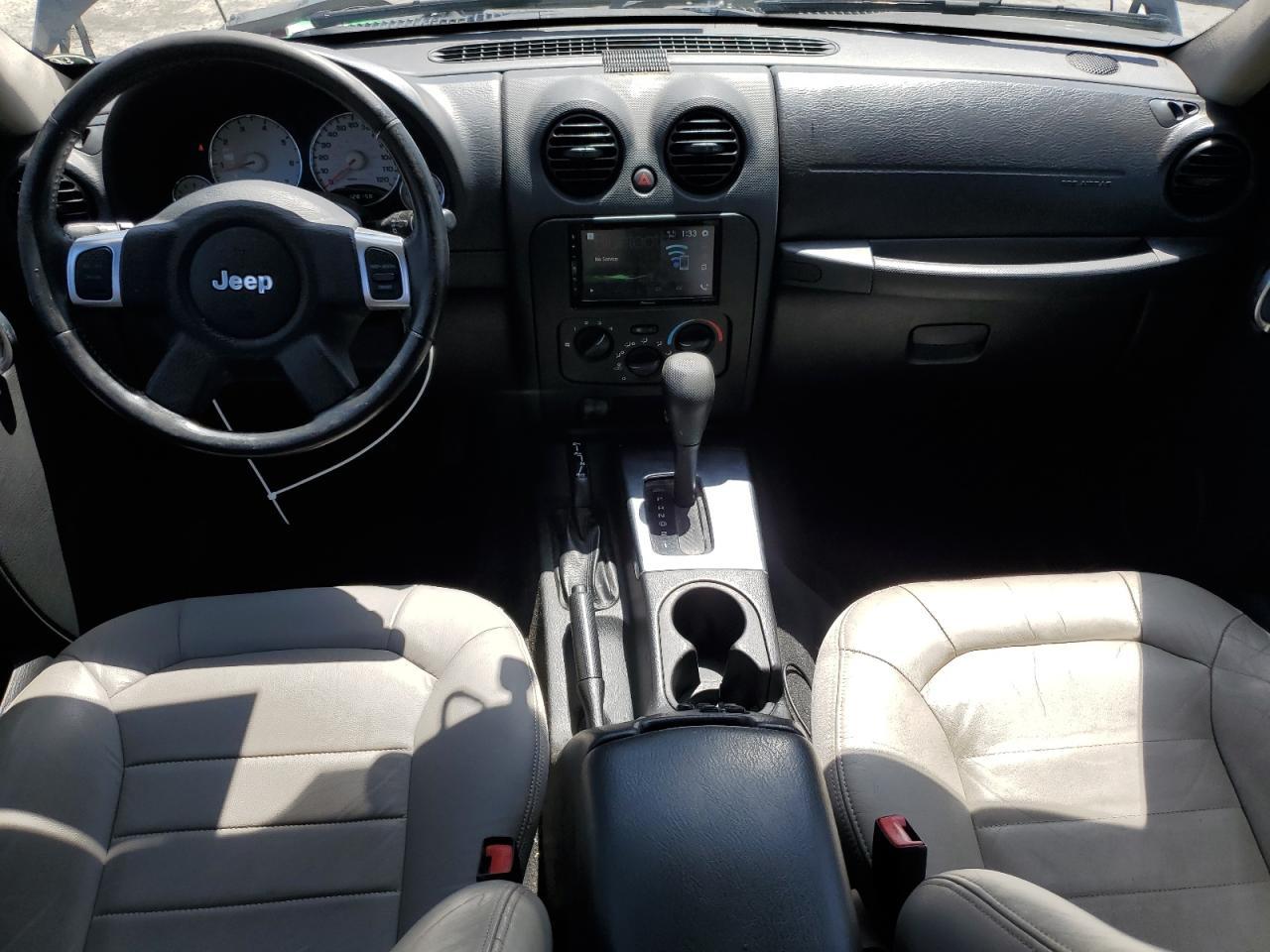 2004 JEEP Liberty
