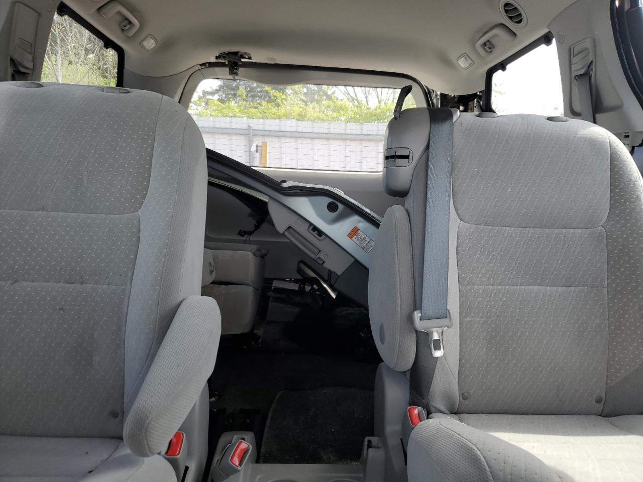 2018 TOYOTA SIENNA
