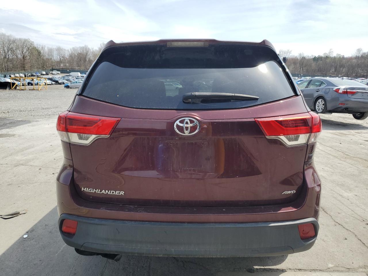 2018 TOYOTA HIGHLANDER