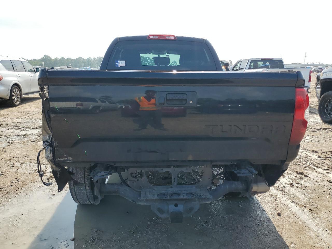 2016 TOYOTA TUNDRA