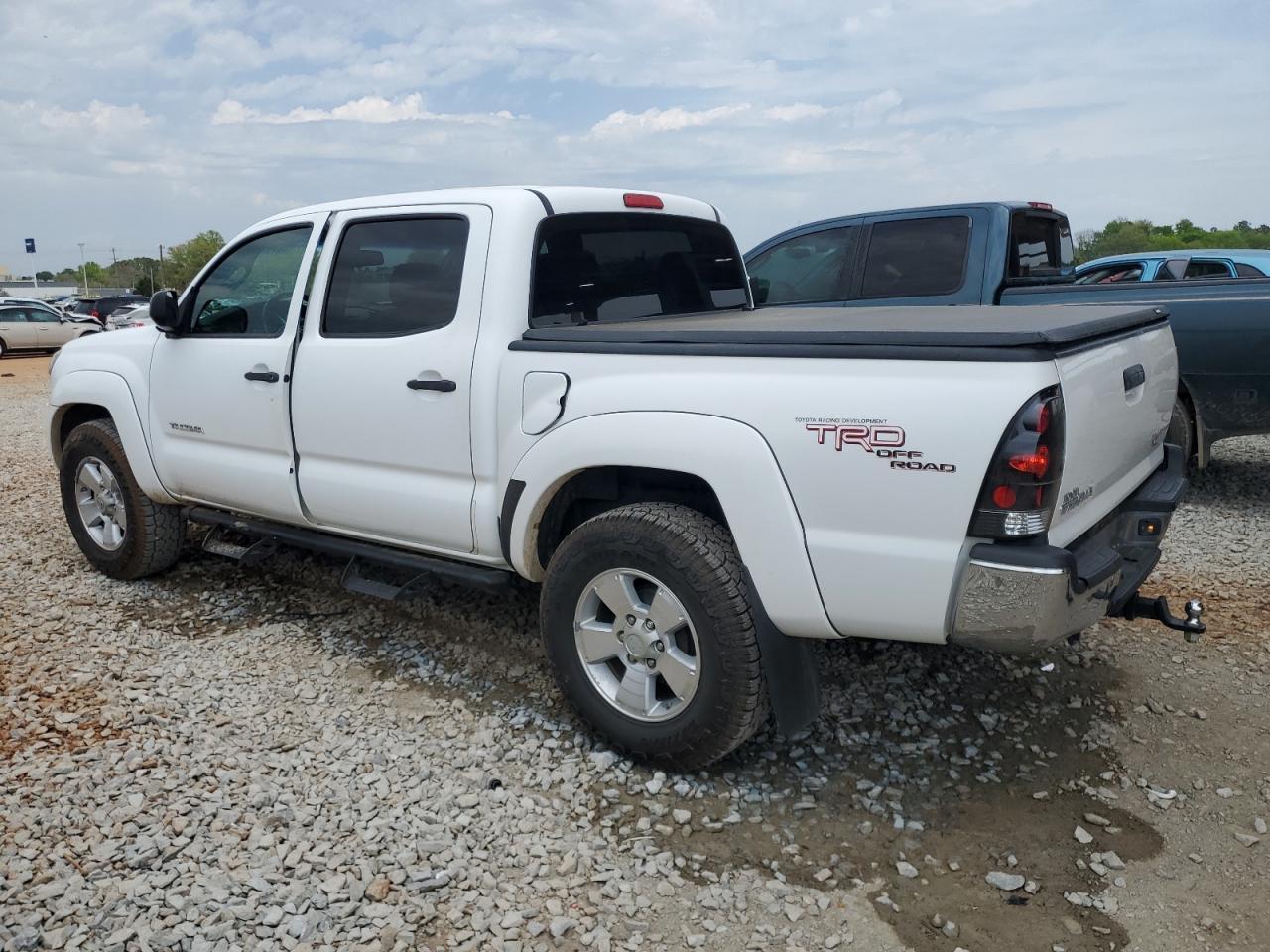 2011 TOYOTA TACOMA