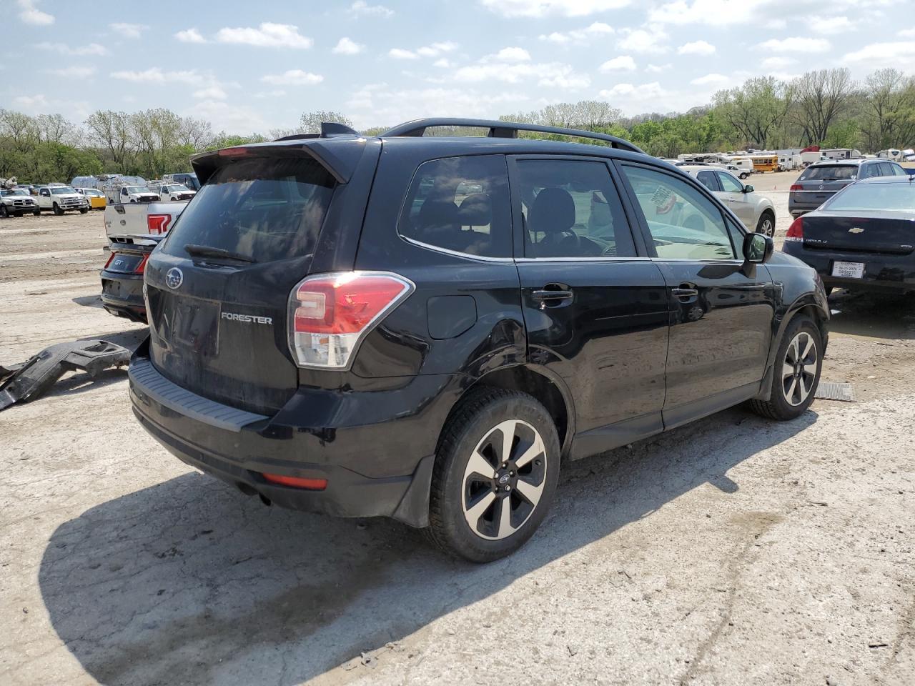 2018 SUBARU FORESTER