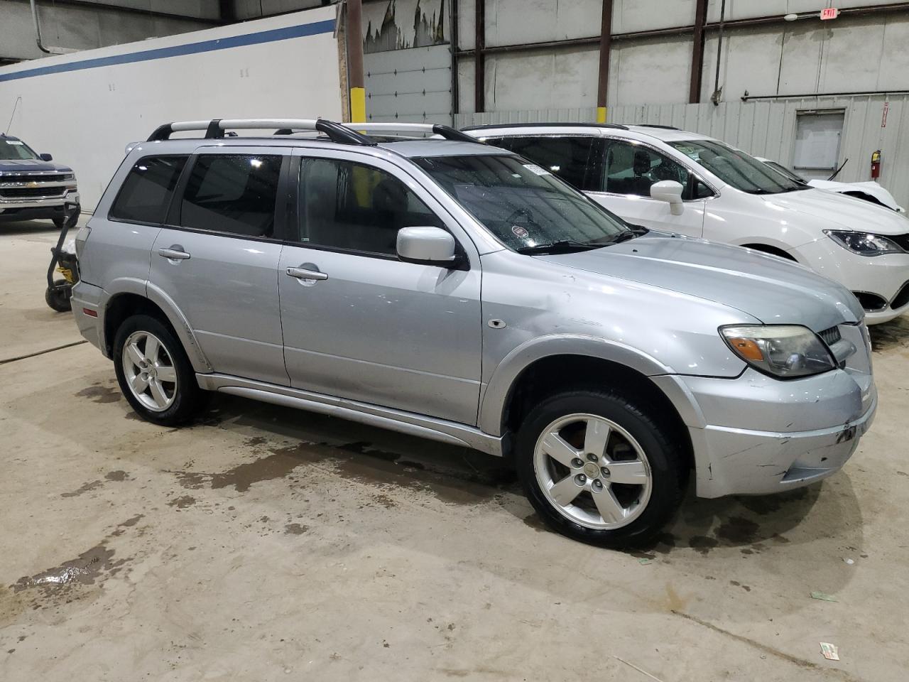 2005 MITSUBISHI outlander