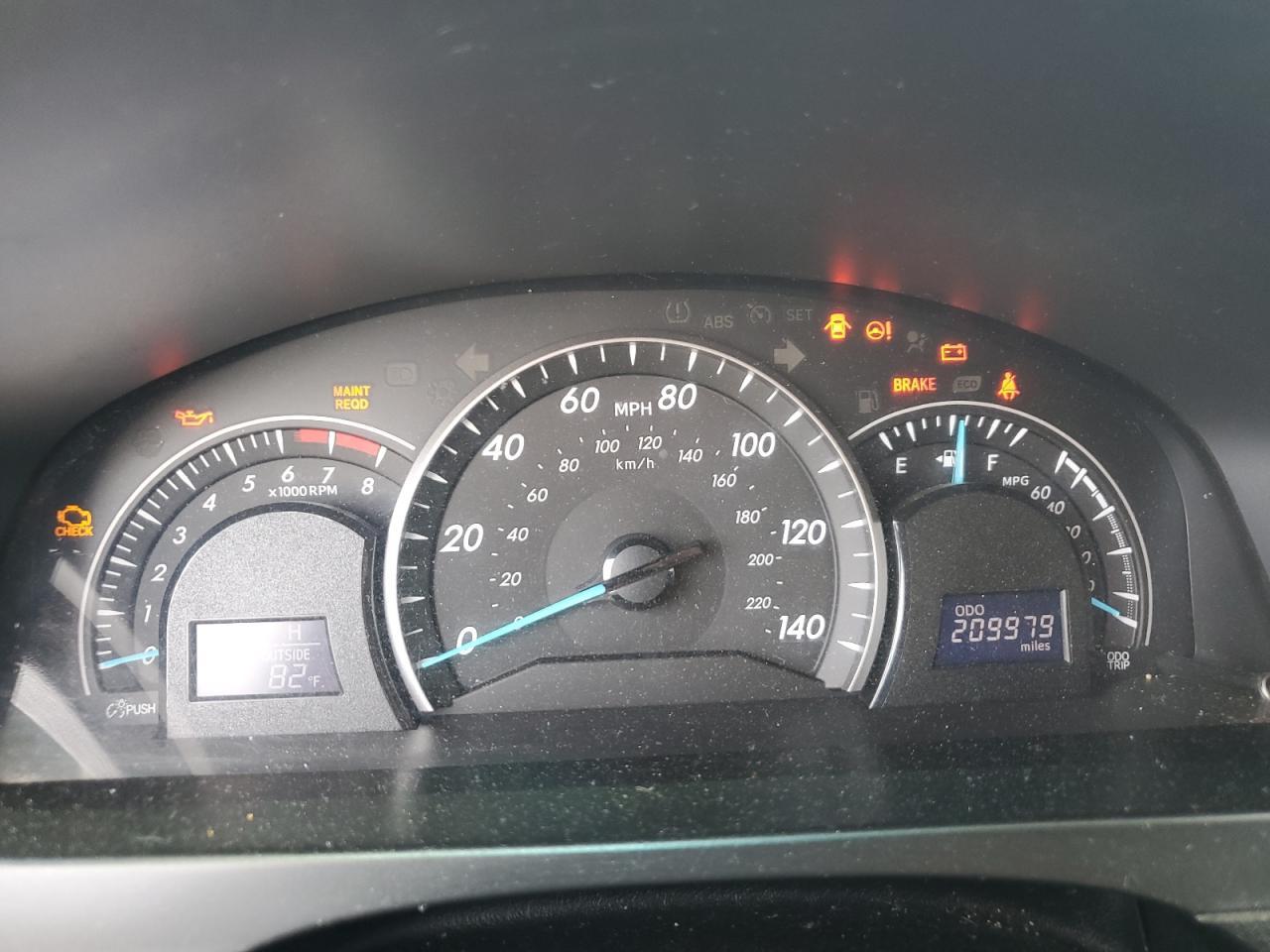 2014 TOYOTA CAMRY