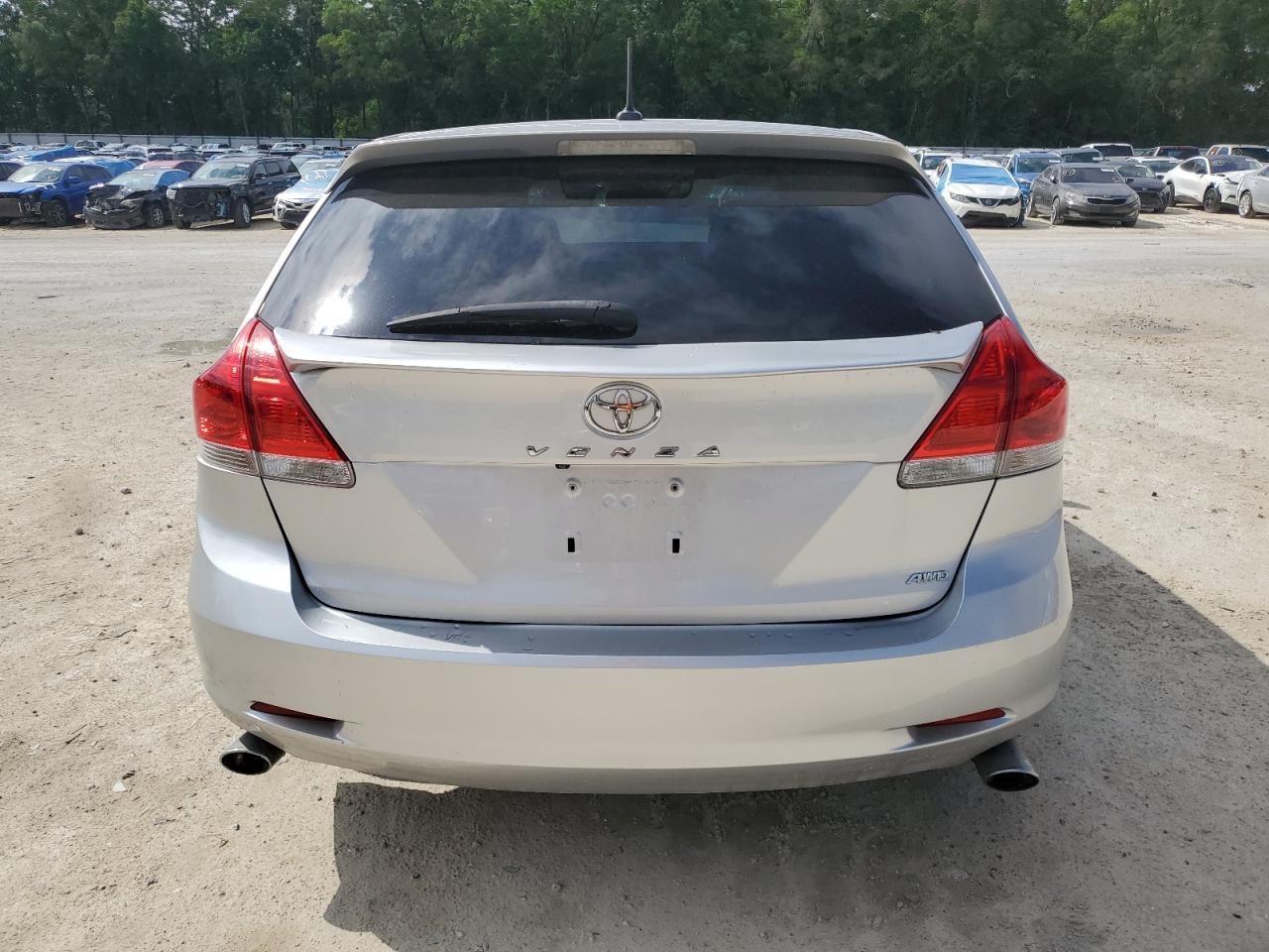 2011 TOYOTA VENZA