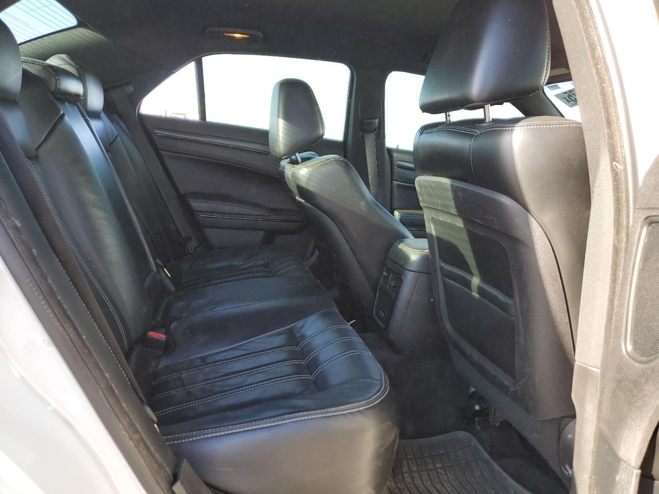 2016 CHRYSLER 300