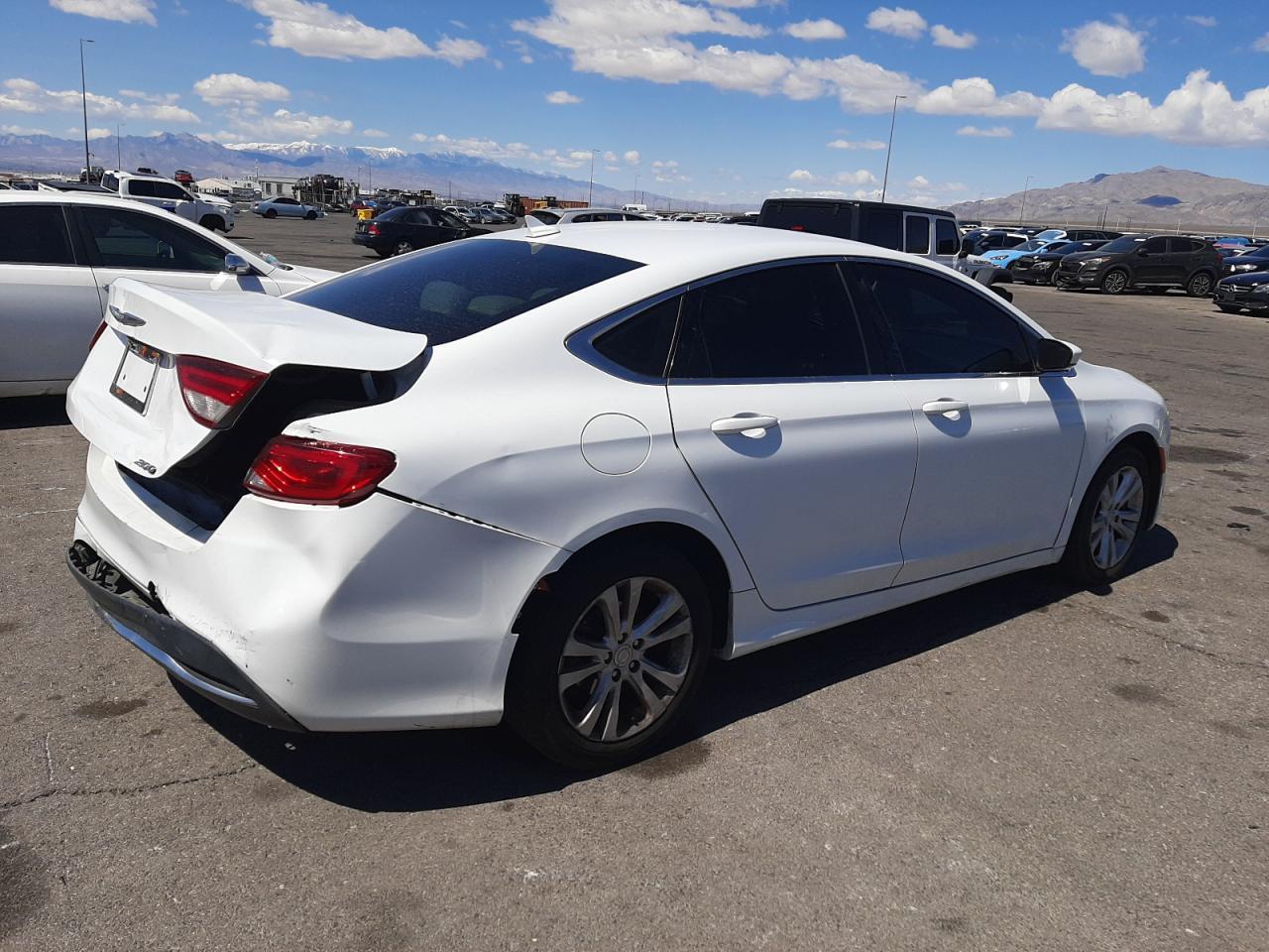 2016 CHRYSLER 200
