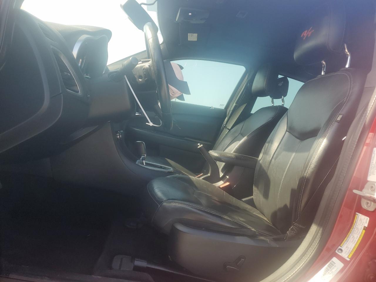 2011 DODGE Avenger