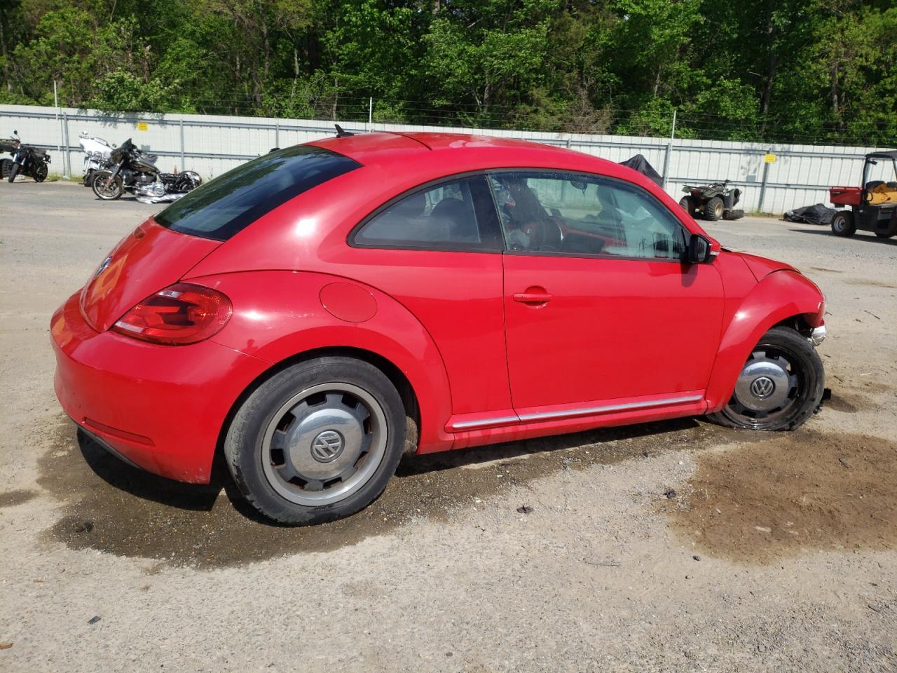 2012 VOLKSWAGEN Beetle