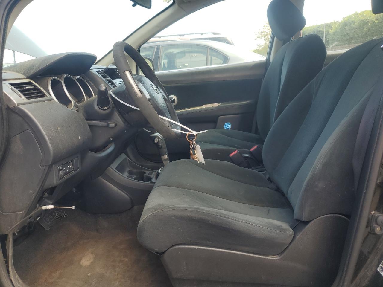 2011 NISSAN VERSA