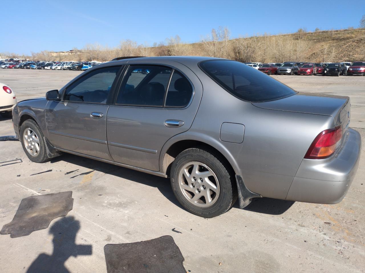 1999 NISSAN Maxima