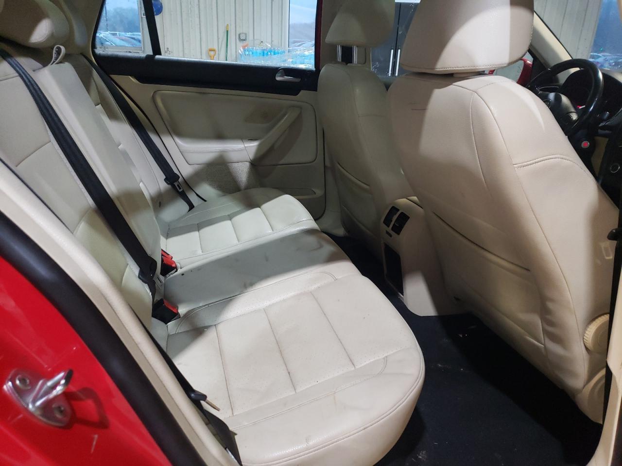 2013 VOLKSWAGEN JETTA