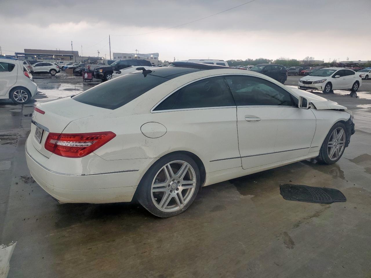 2010 MERCEDES-BENZ E-Class