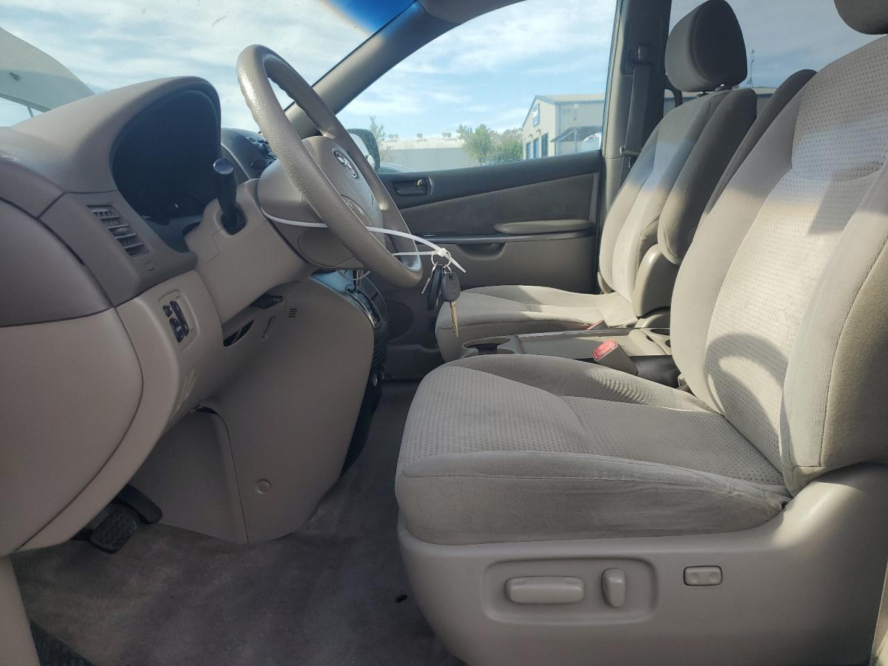2007 TOYOTA SIENNA