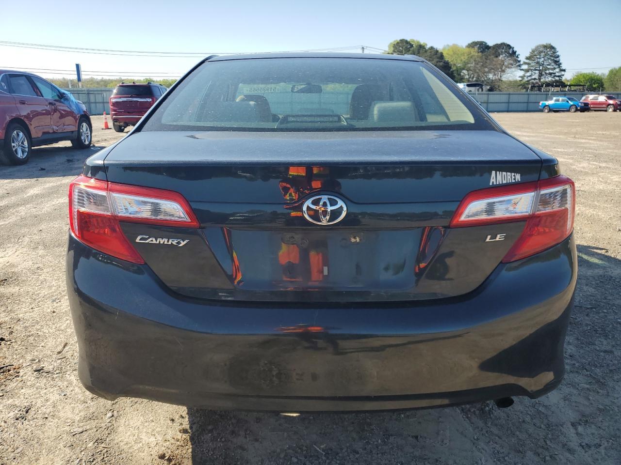 2012 TOYOTA CAMRY