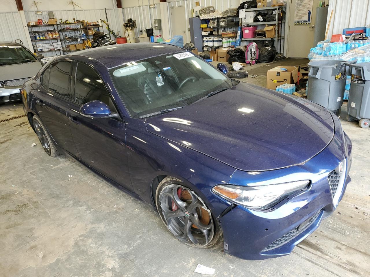 2017 ALFA ROMEO Giulia