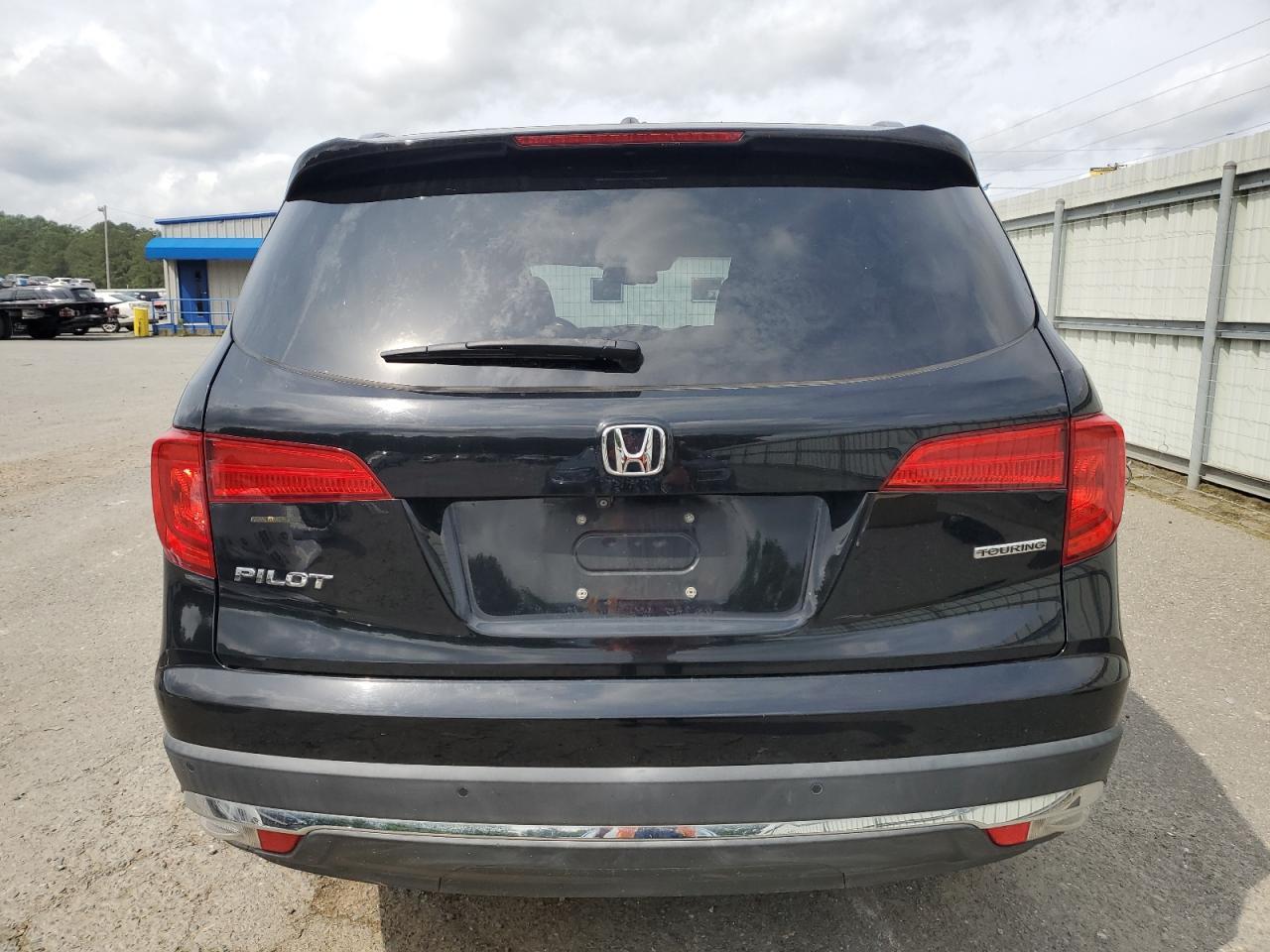 2017 HONDA PILOT