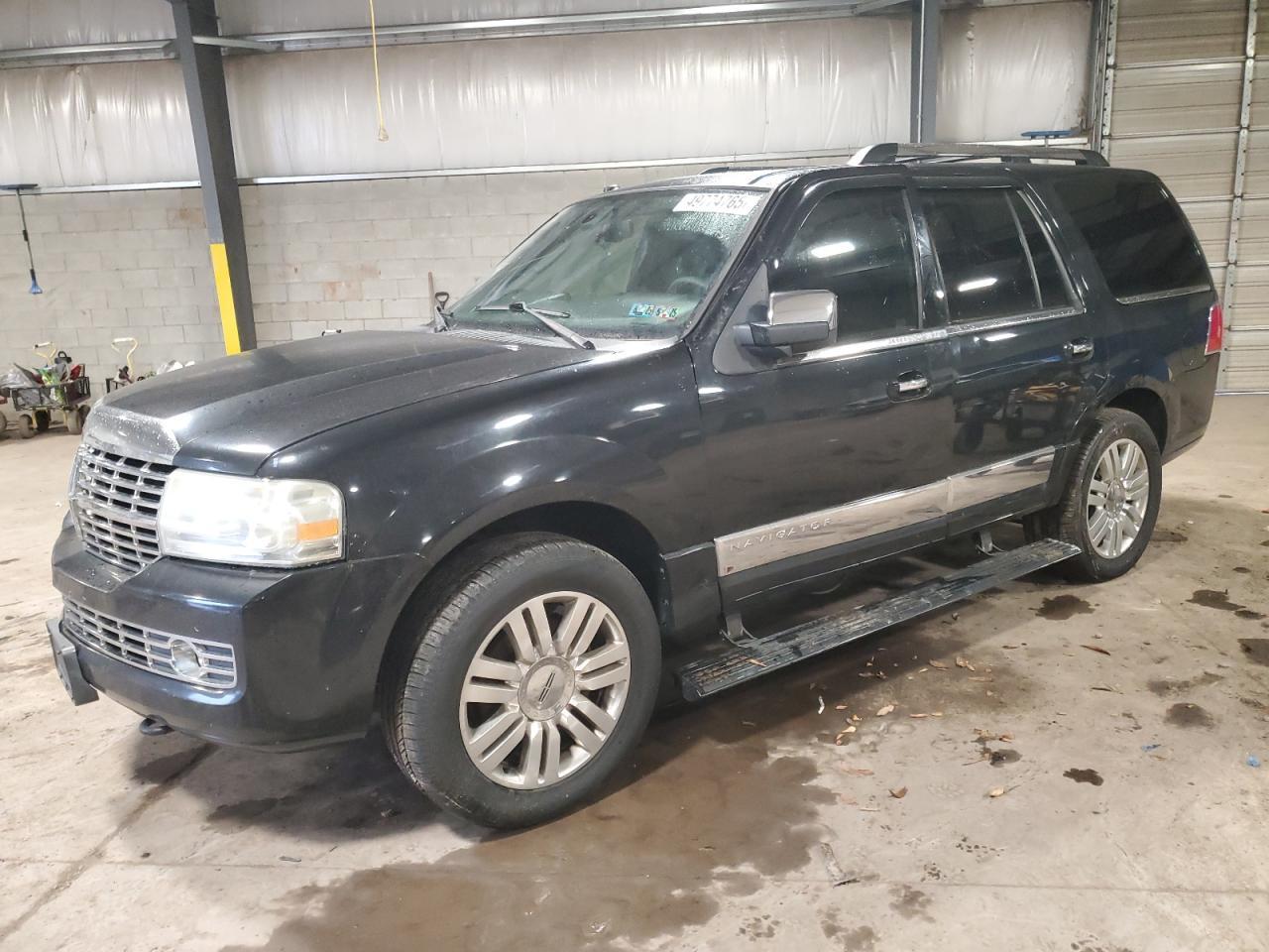 2010 LINCOLN Navigator