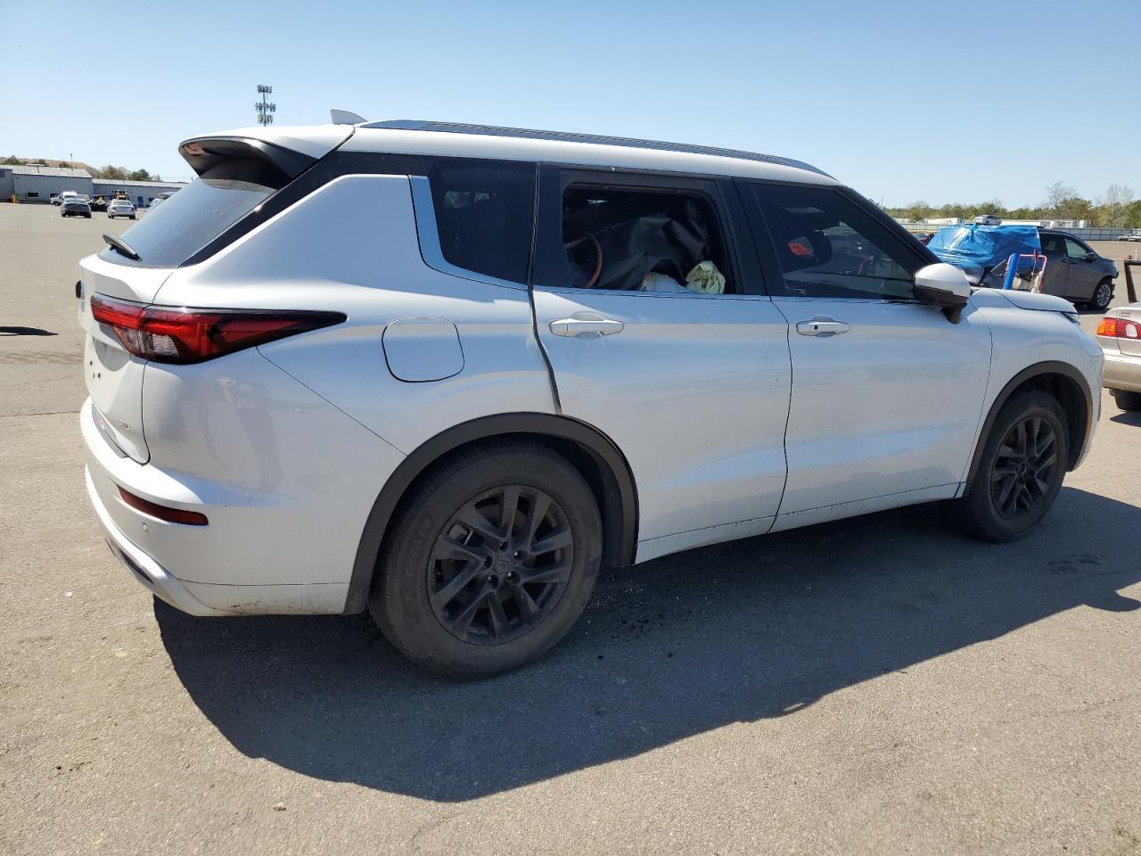 2022 MITSUBISHI outlander