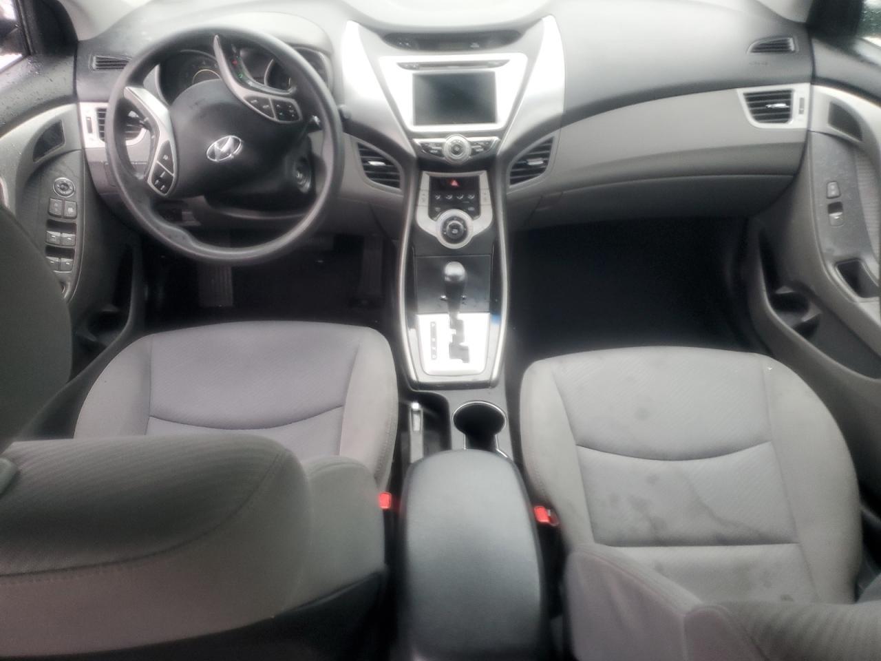 2011 HYUNDAI ELANTRA