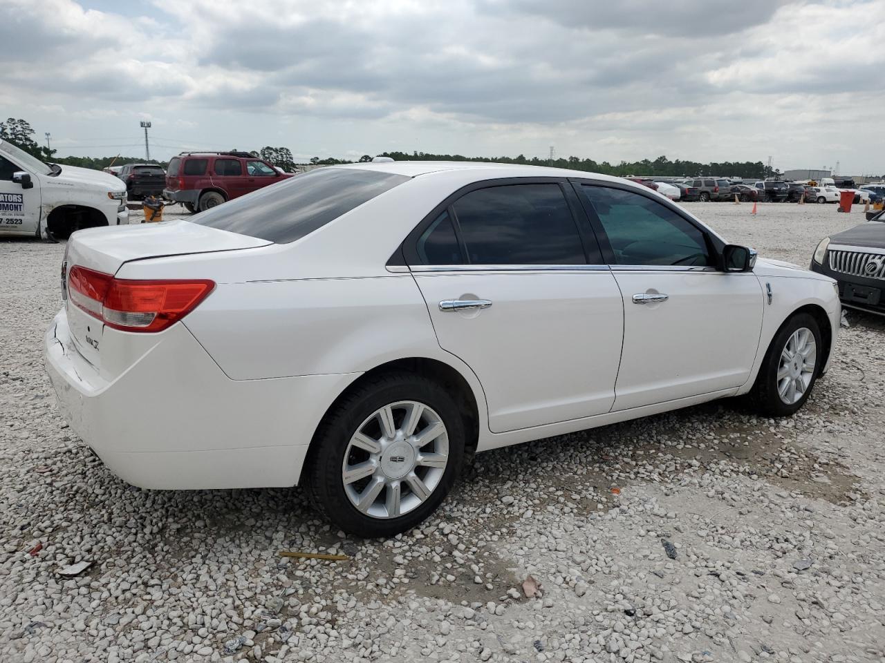 2011 LINCOLN MKZ