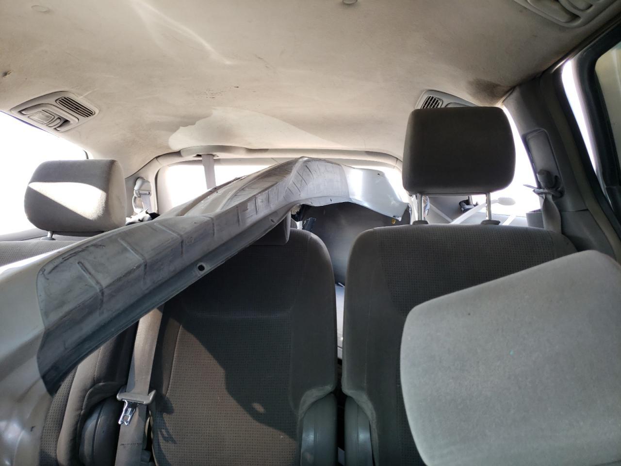 2005 TOYOTA SIENNA