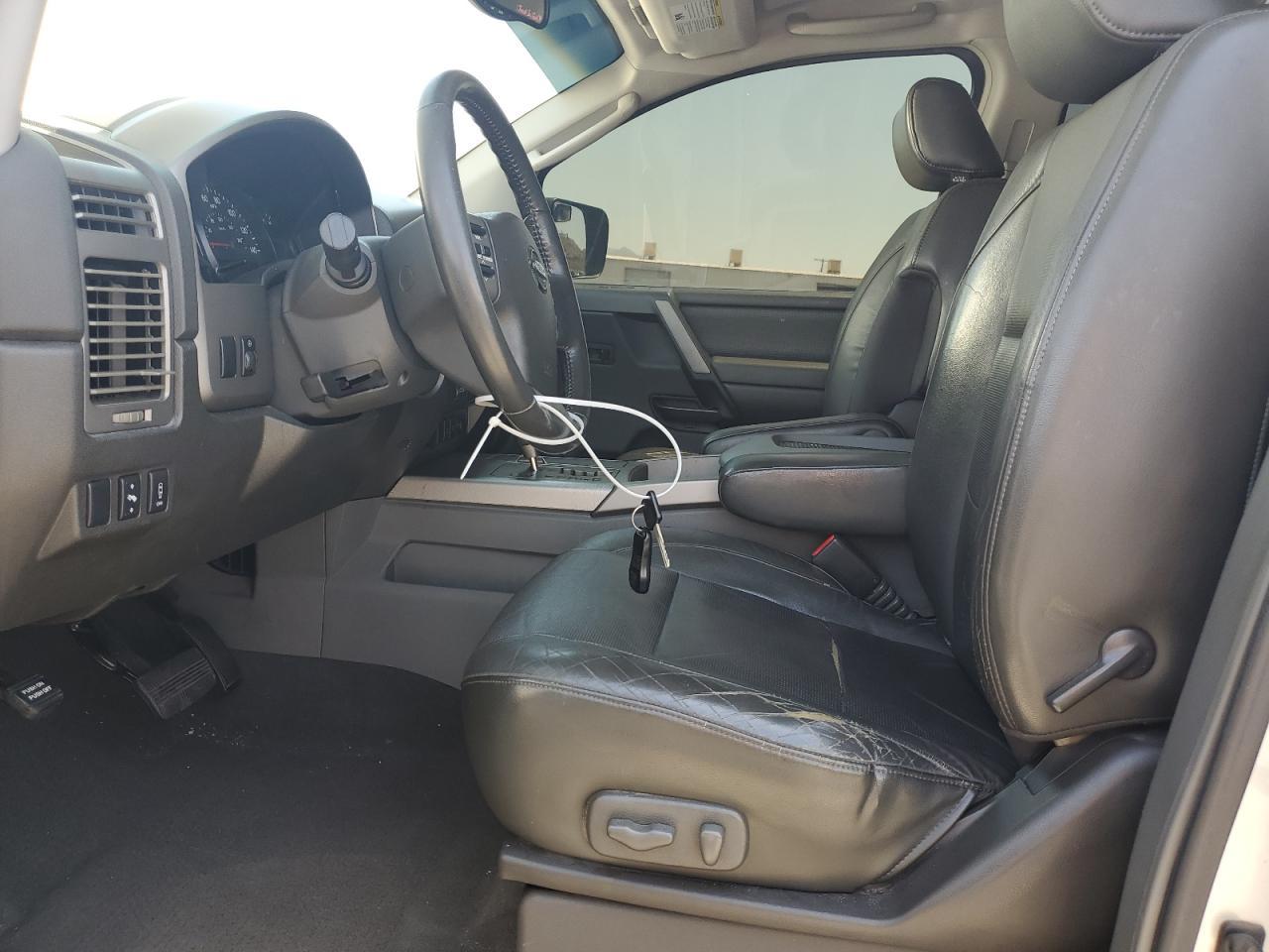2005 NISSAN Armada