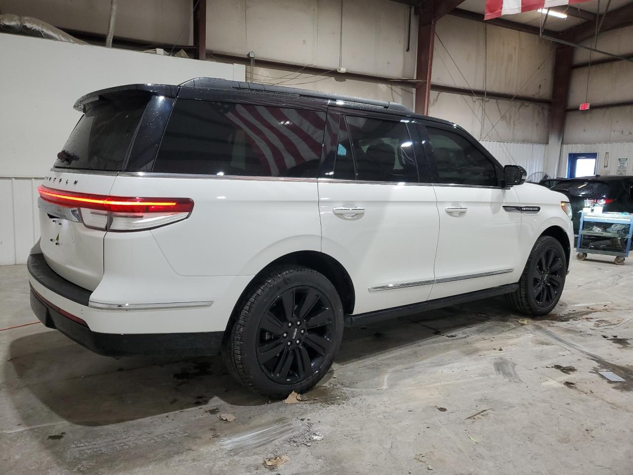 2022 LINCOLN Navigator