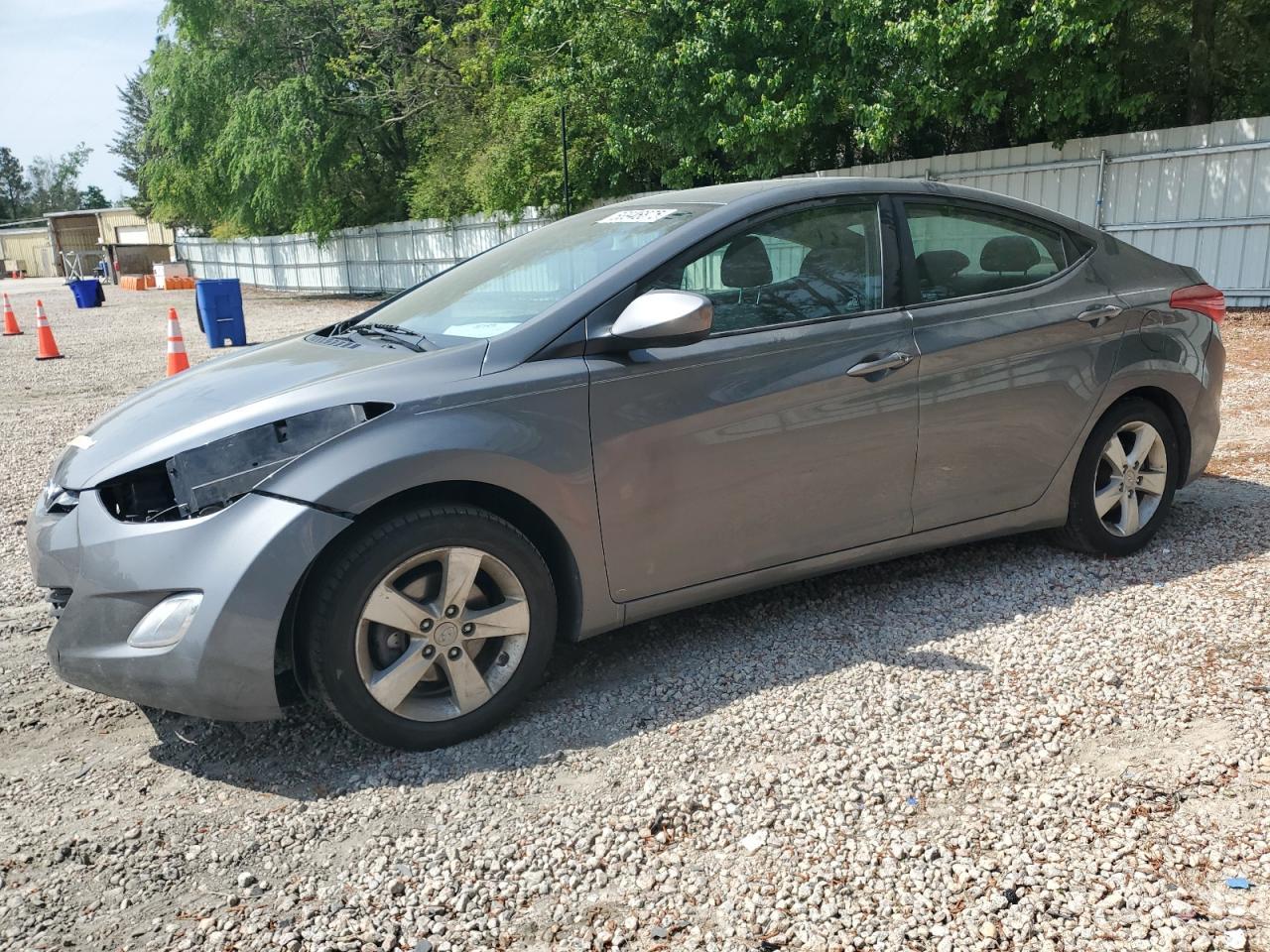 2013 HYUNDAI ELANTRA