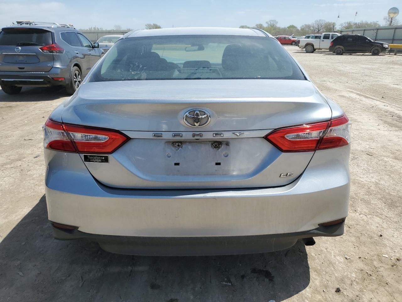 2018 TOYOTA CAMRY