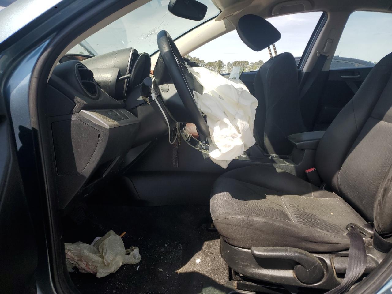 2010 MAZDA 3