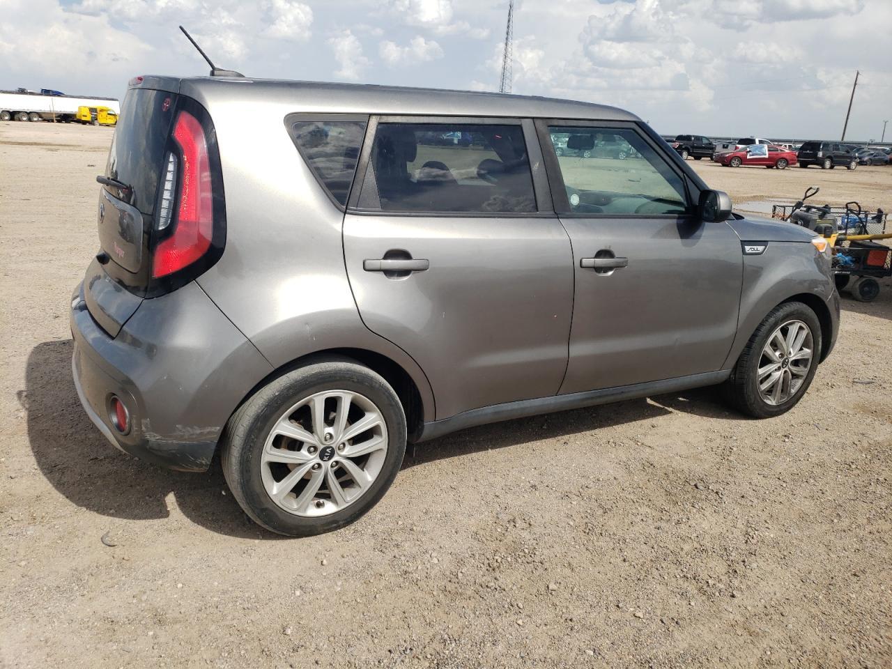 2018 KIA SOUL