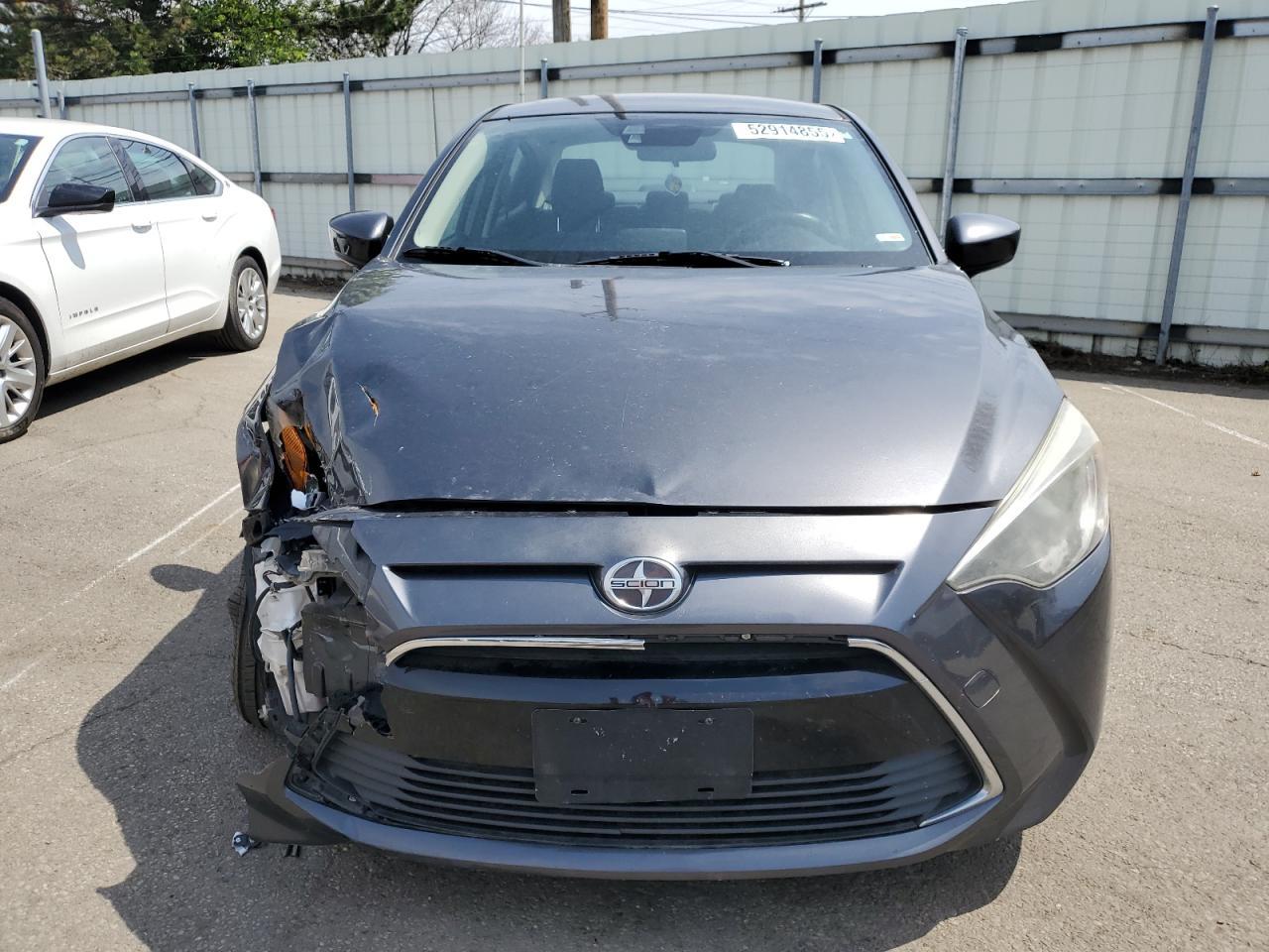 2016 TOYOTA SCION