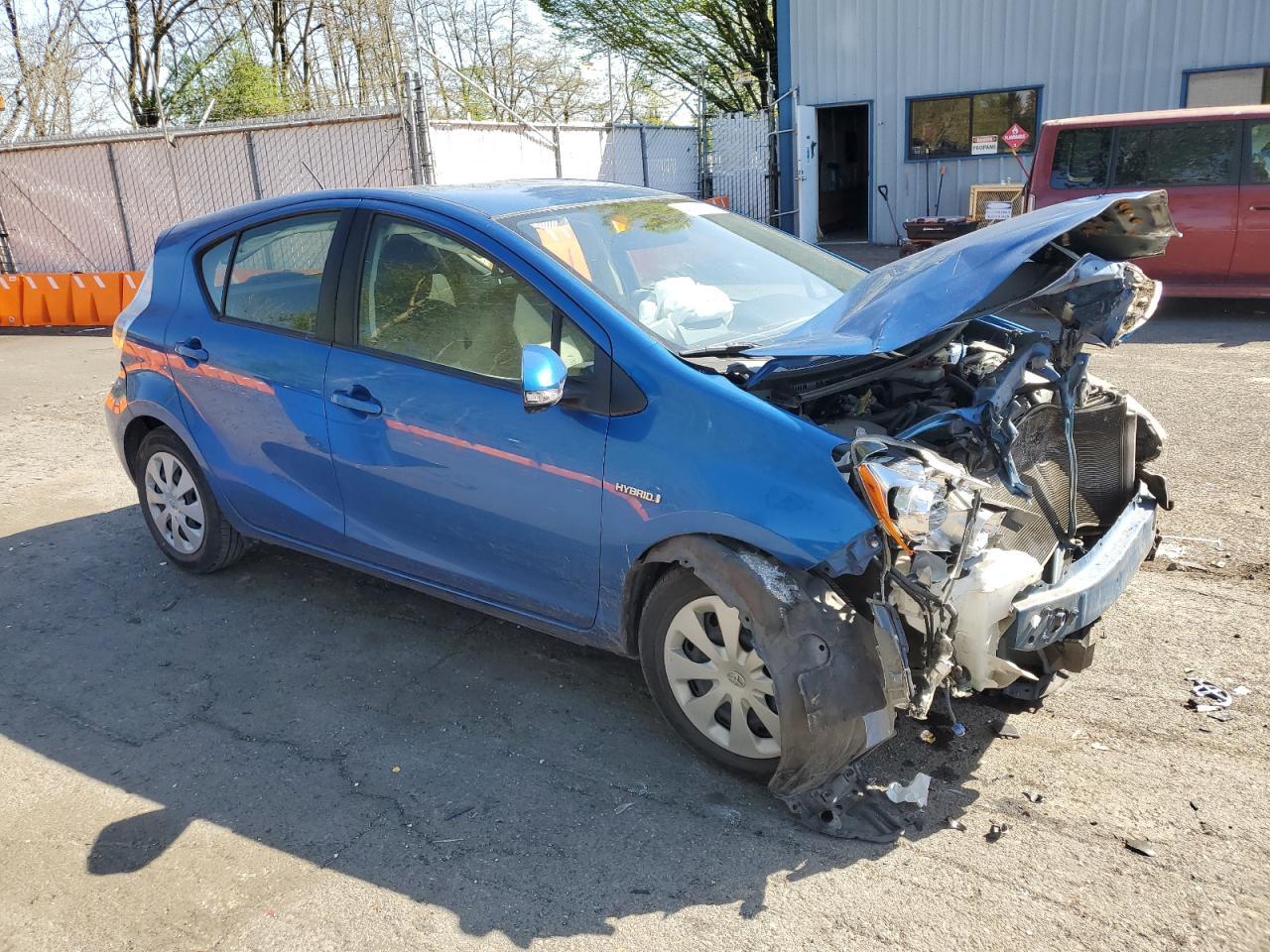 2014 TOYOTA PRIUS