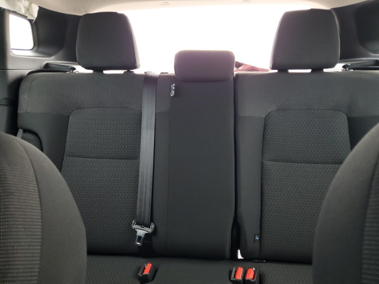 2025 NISSAN KICKS