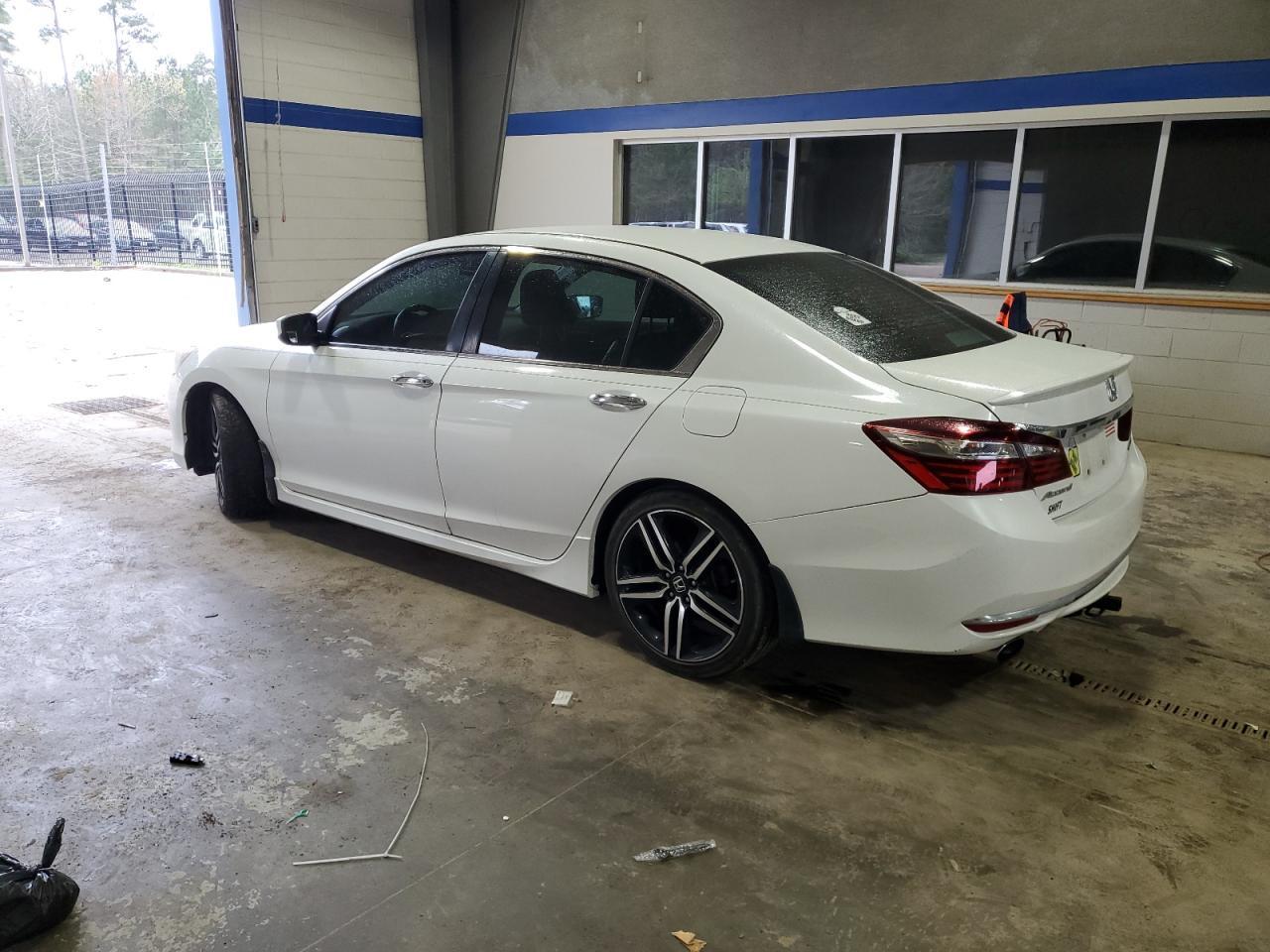 2017 HONDA ACCORD