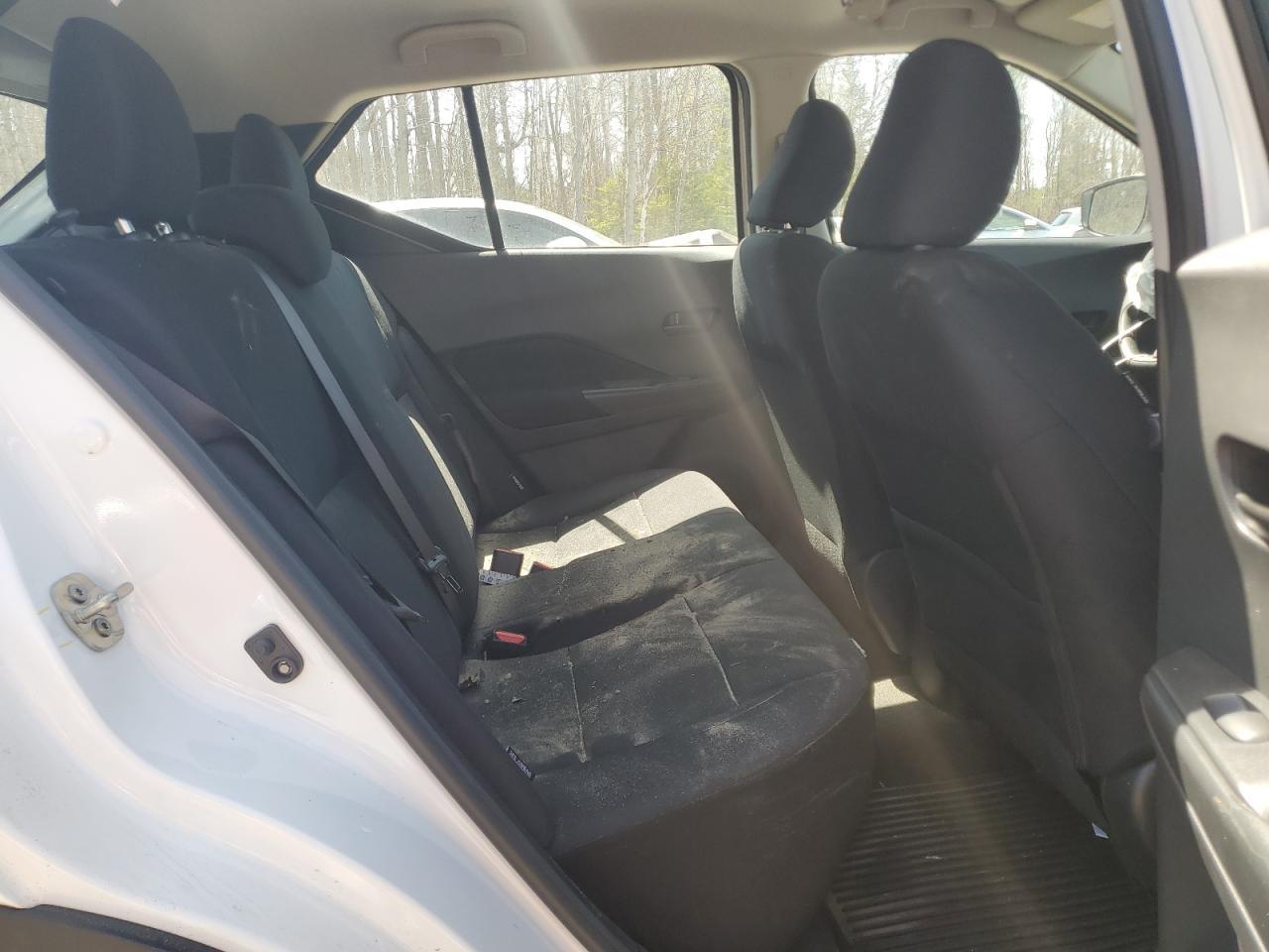 2025 NISSAN KICKS