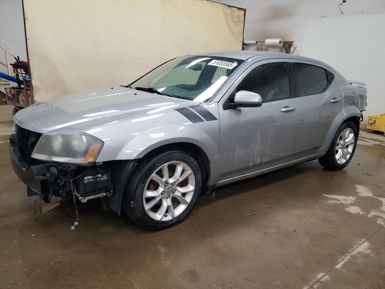 2014 DODGE Avenger
