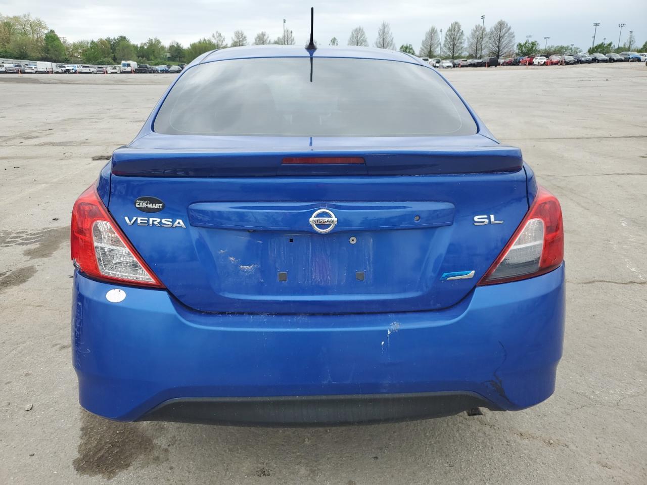 2015 NISSAN VERSA