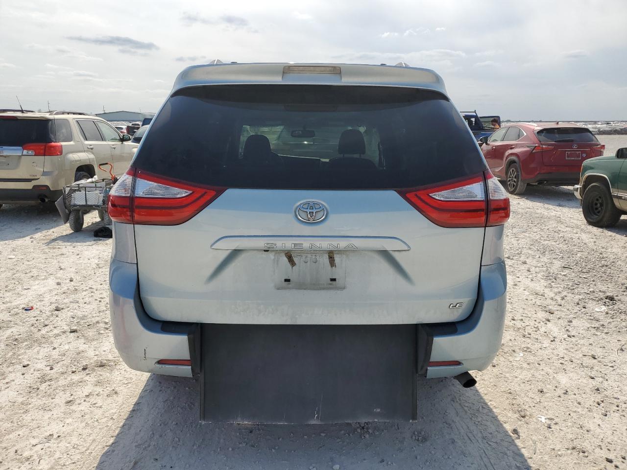 2015 TOYOTA SIENNA