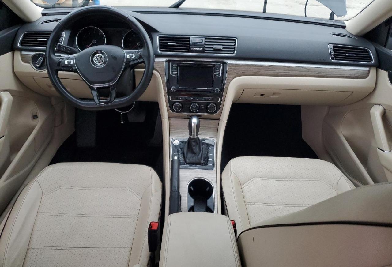 2018 VOLKSWAGEN Passat