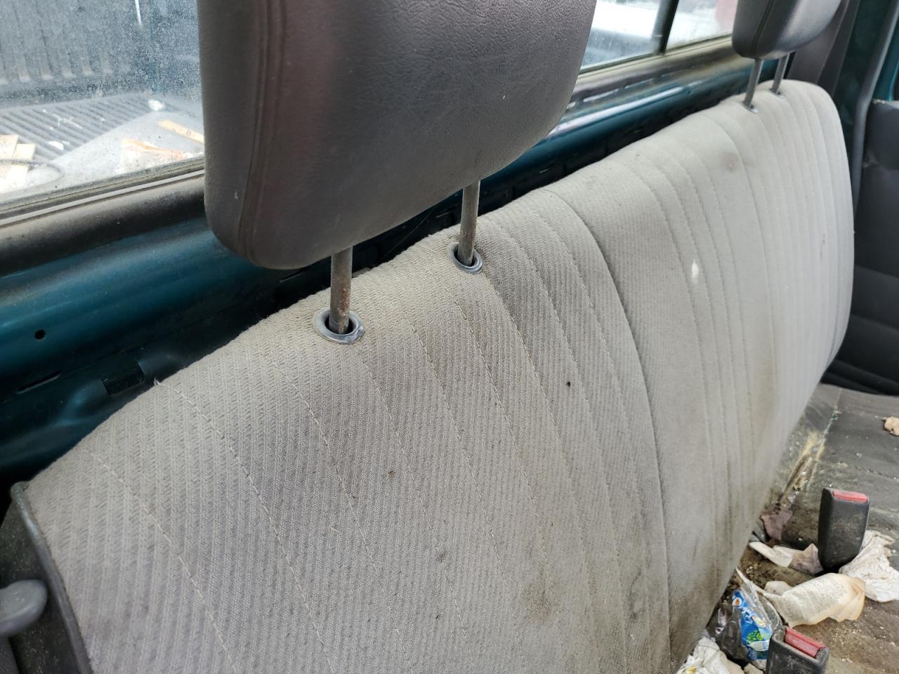 1995 NISSAN Navara