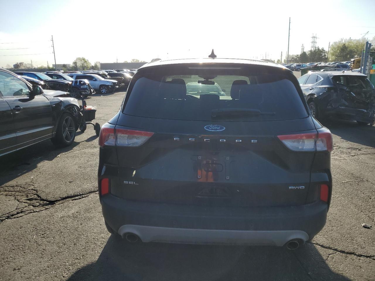 2021 FORD ESCAPE