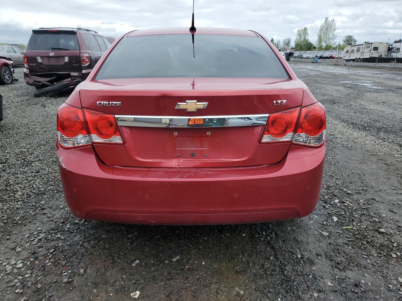 2011 CHEVROLET CRUZE