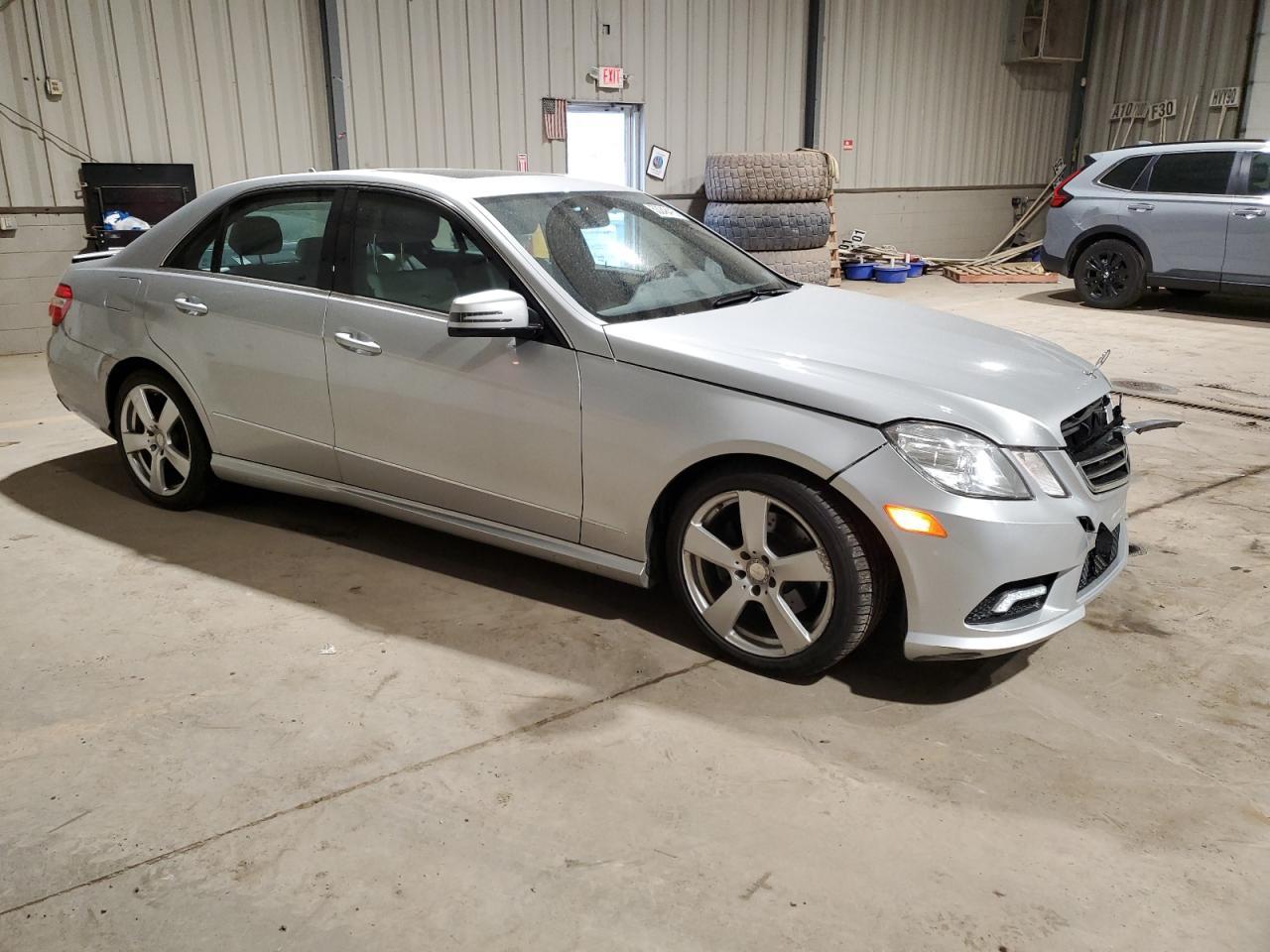 2011 MERCEDES-BENZ E-Class