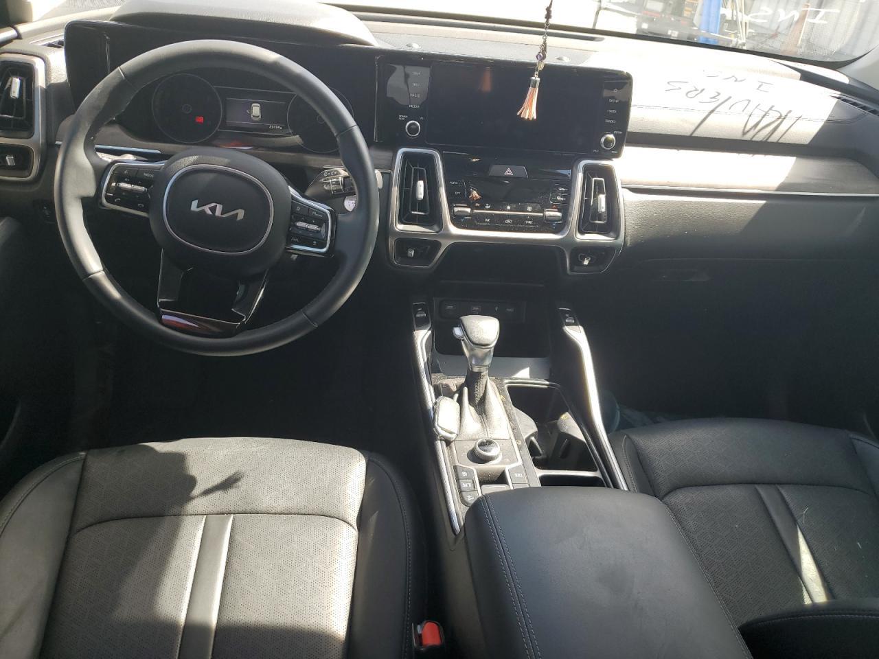 2023 KIA SORENTO