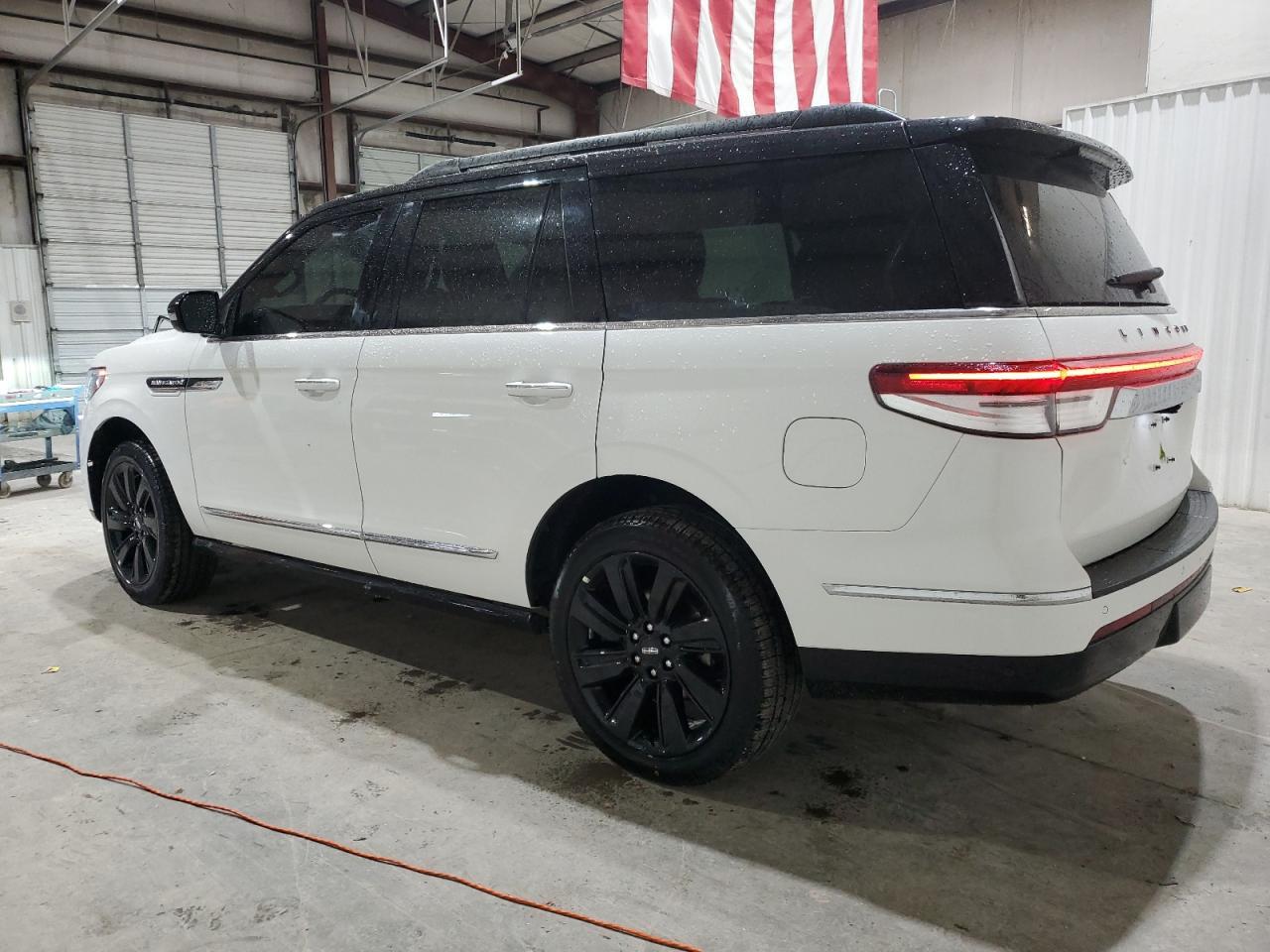 2022 LINCOLN Navigator
